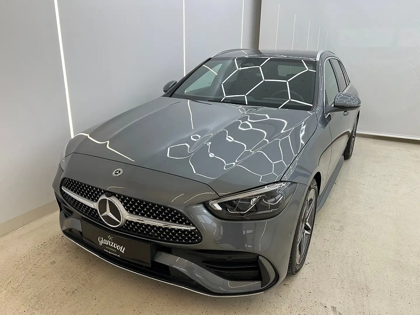 Mercedes-Benz C 300 d T Aut. *AMG-Int.-Ext.*Distronic* Grau - 2