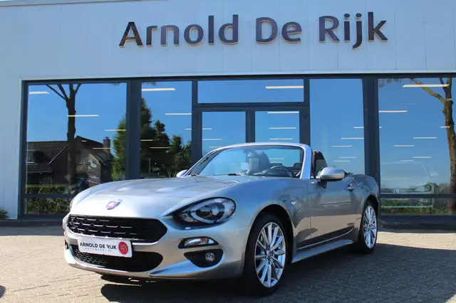 Fiat 124 Spider 1.4 MultiAir Turbo Lusso AUTOMAAT
