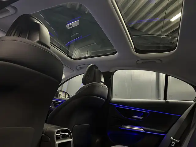 Mercedes-Benz E-Class view 10