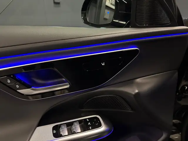 Mercedes-Benz E-Class view 15