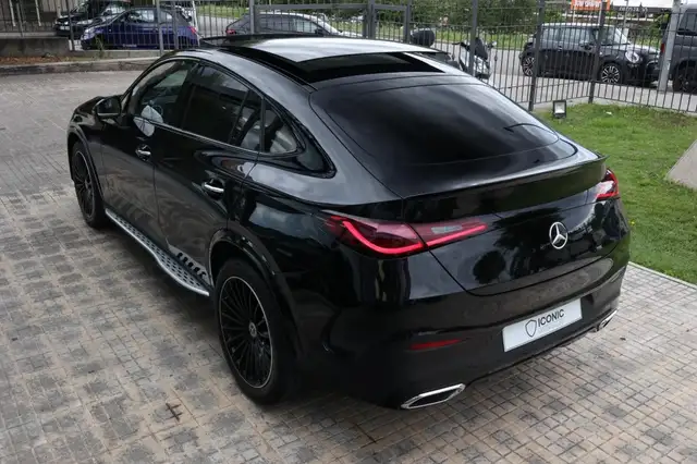Mercedes-Benz 300 view 10