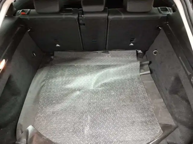 Mercedes-Benz CLA view 15