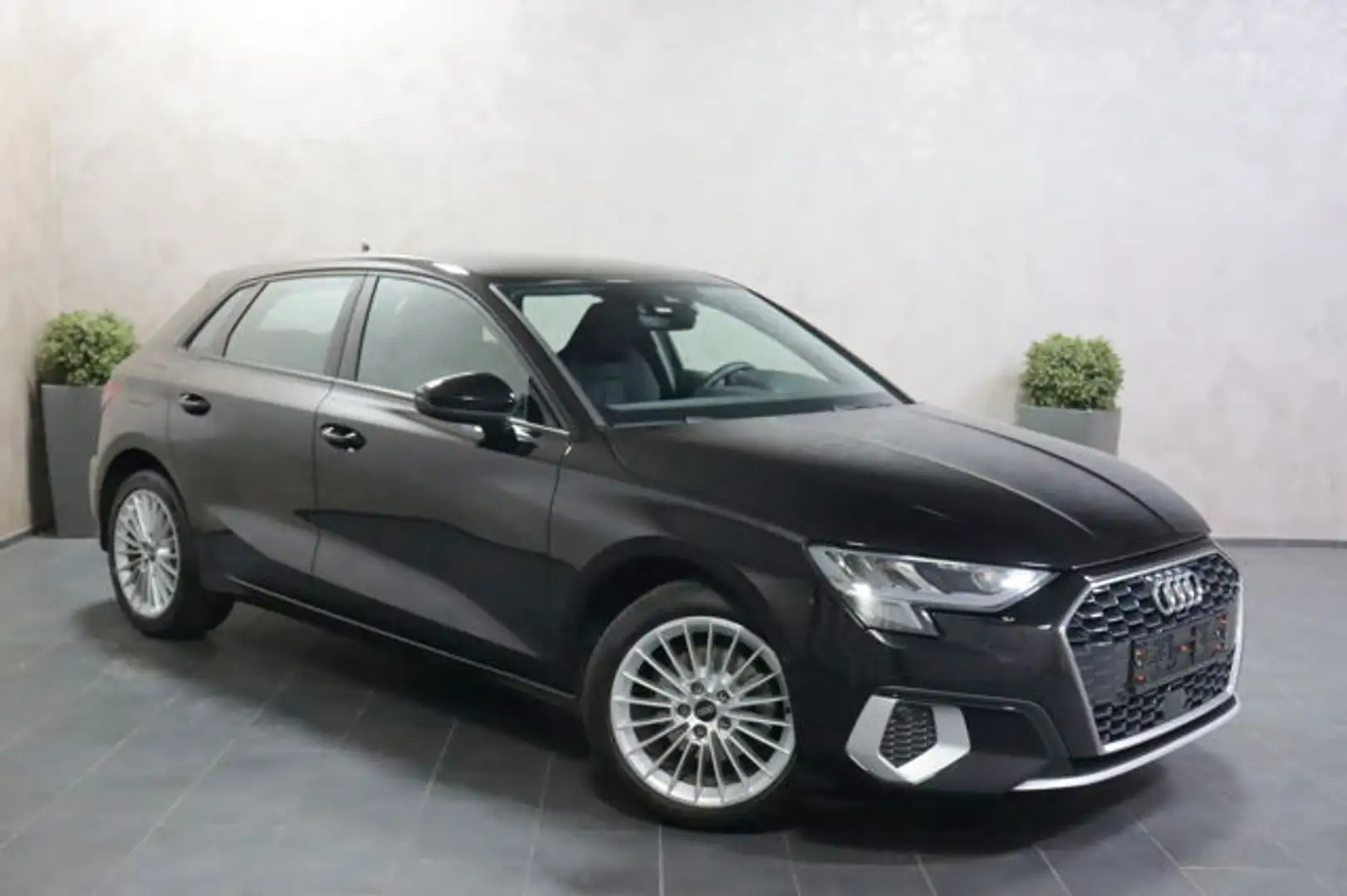 Audi A3 Sportback 35 TFSI Advanced LED NAVI SHZ VIRTU Schwarz - 2