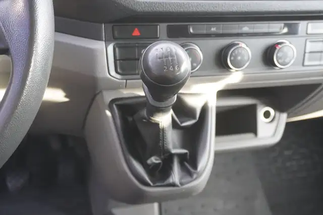 Volkswagen Crafter view 15