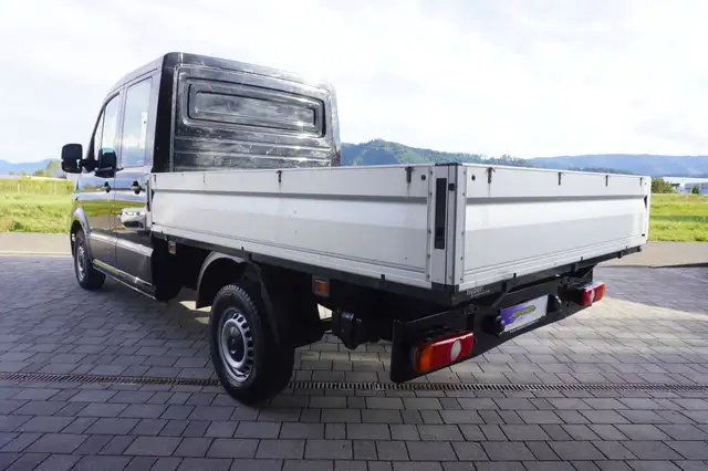 Volkswagen Crafter view 4