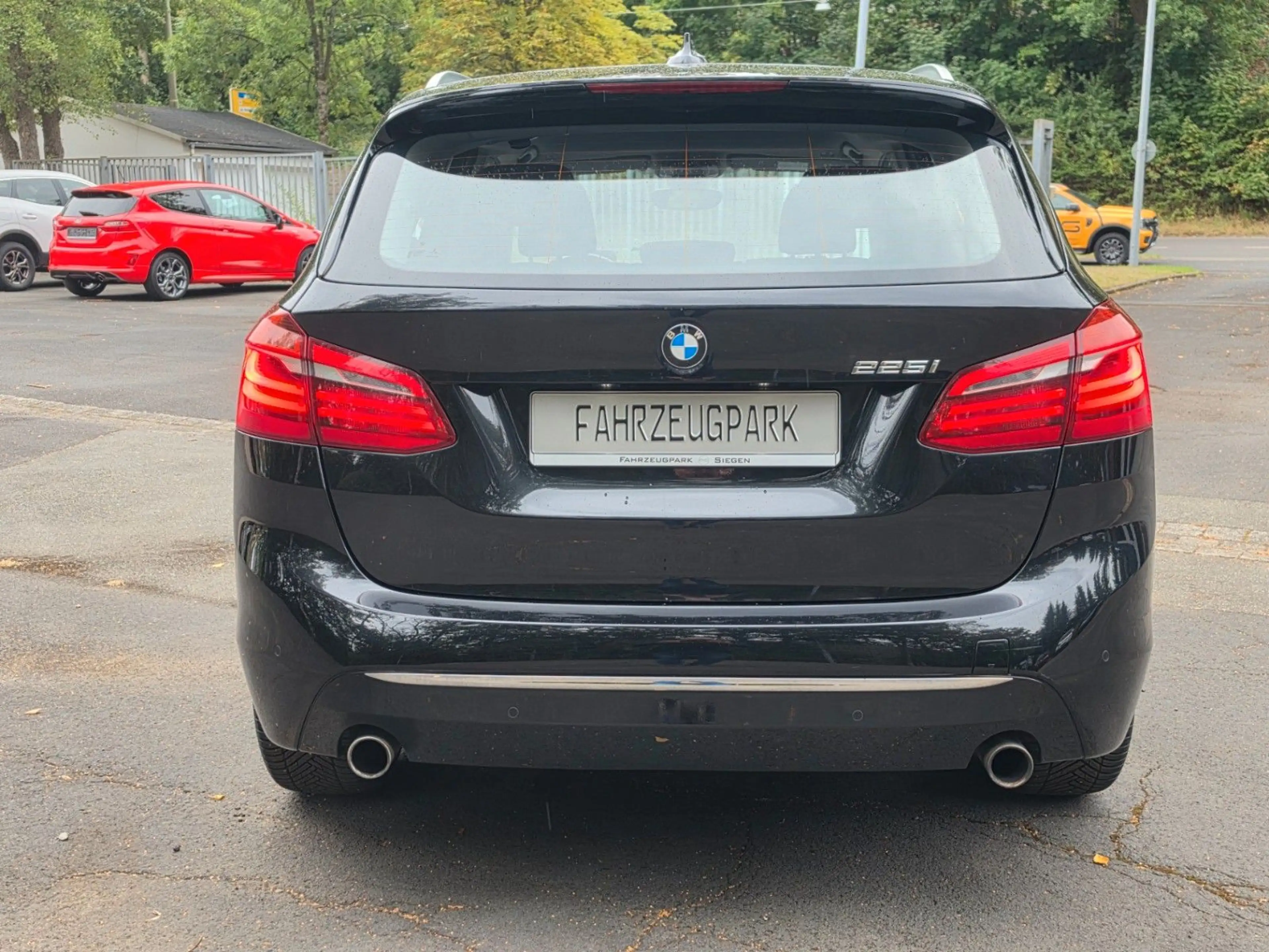 BMW 225 i Active Tourer*LUXURY LINE*LED*PDC*HUD*SHZ* — photo 2