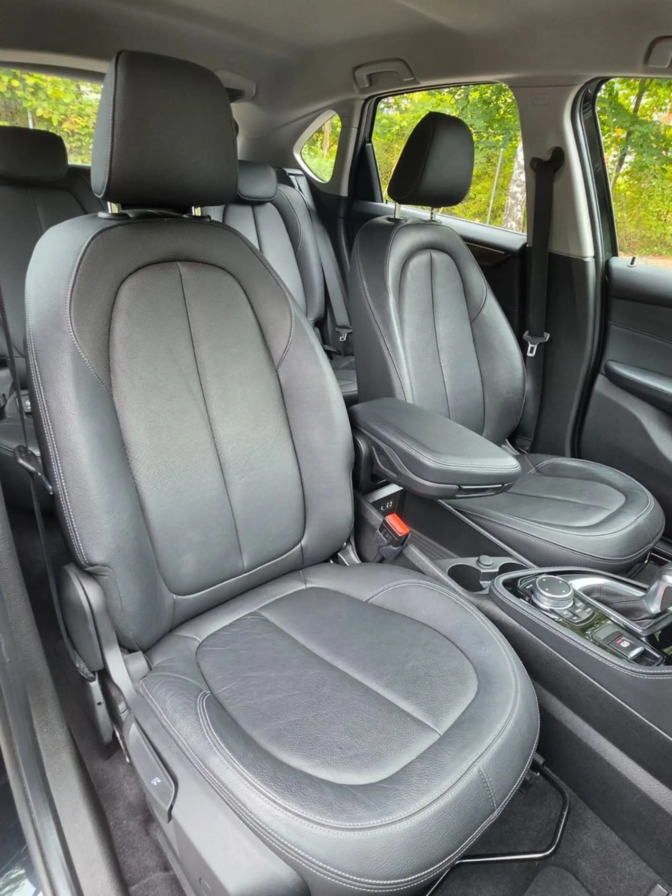 BMW 225 i Active Tourer*LUXURY LINE*LED*PDC*HUD*SHZ* — photo 12