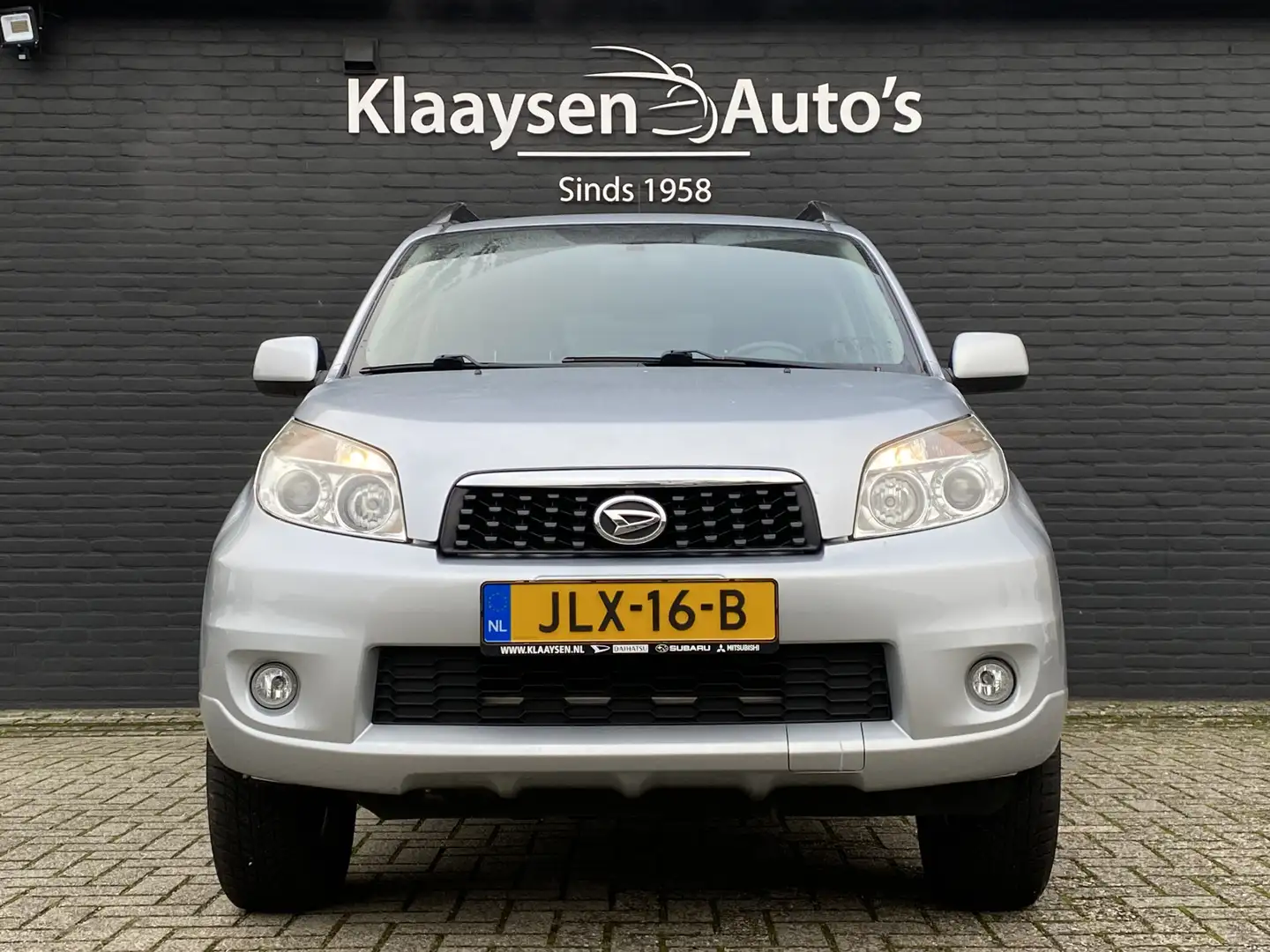 Daihatsu Terios 1.5 4WD Track AUT. | airco | parkeersensoren | pri Gris - 2