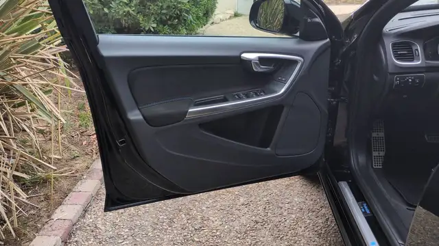 Volvo V60 view 7