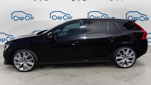 Volvo V60 view 2