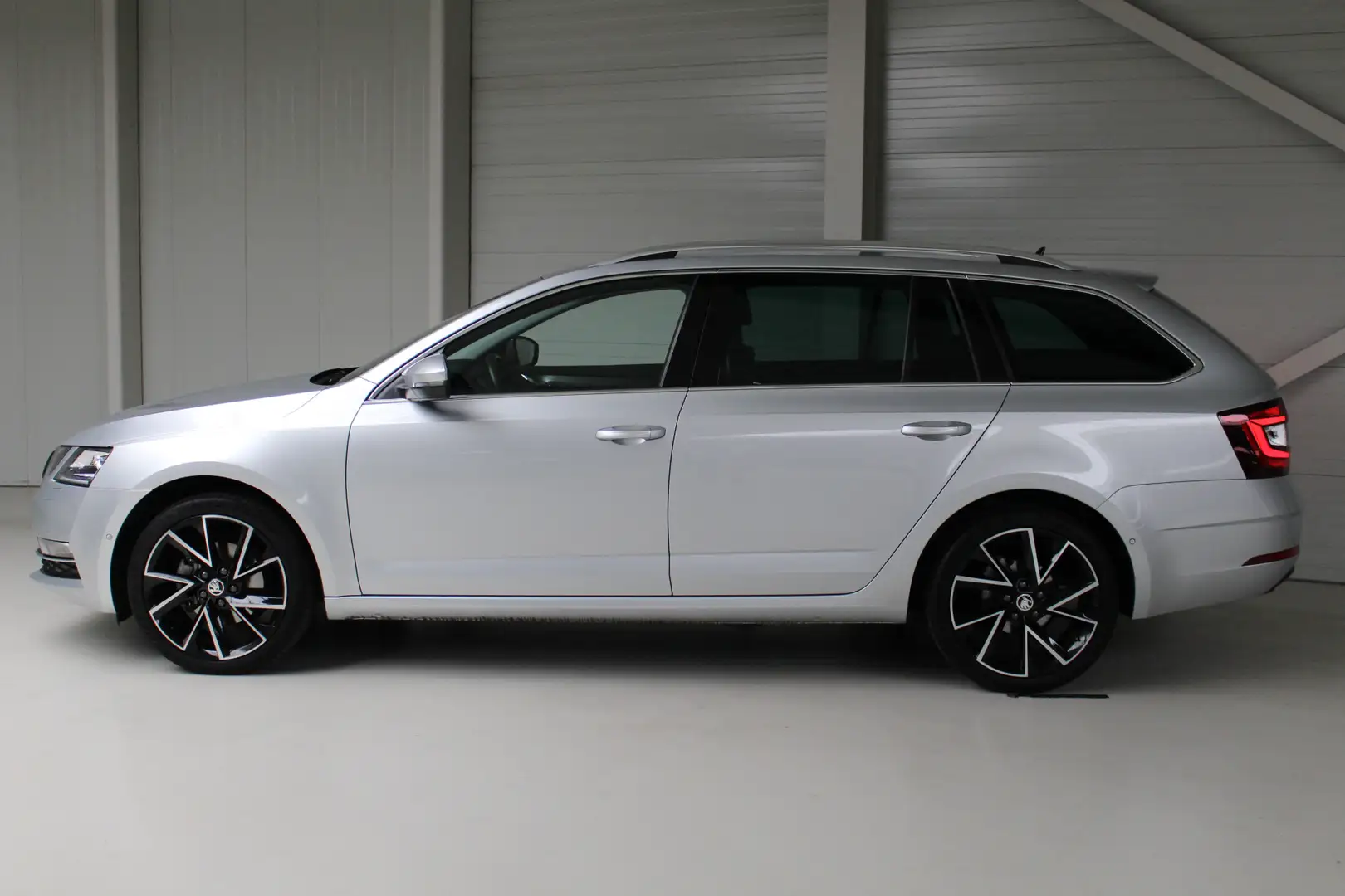 Skoda Octavia Combi 1.0 TSI Greentech Business Edition Plus Navi Gris - 2