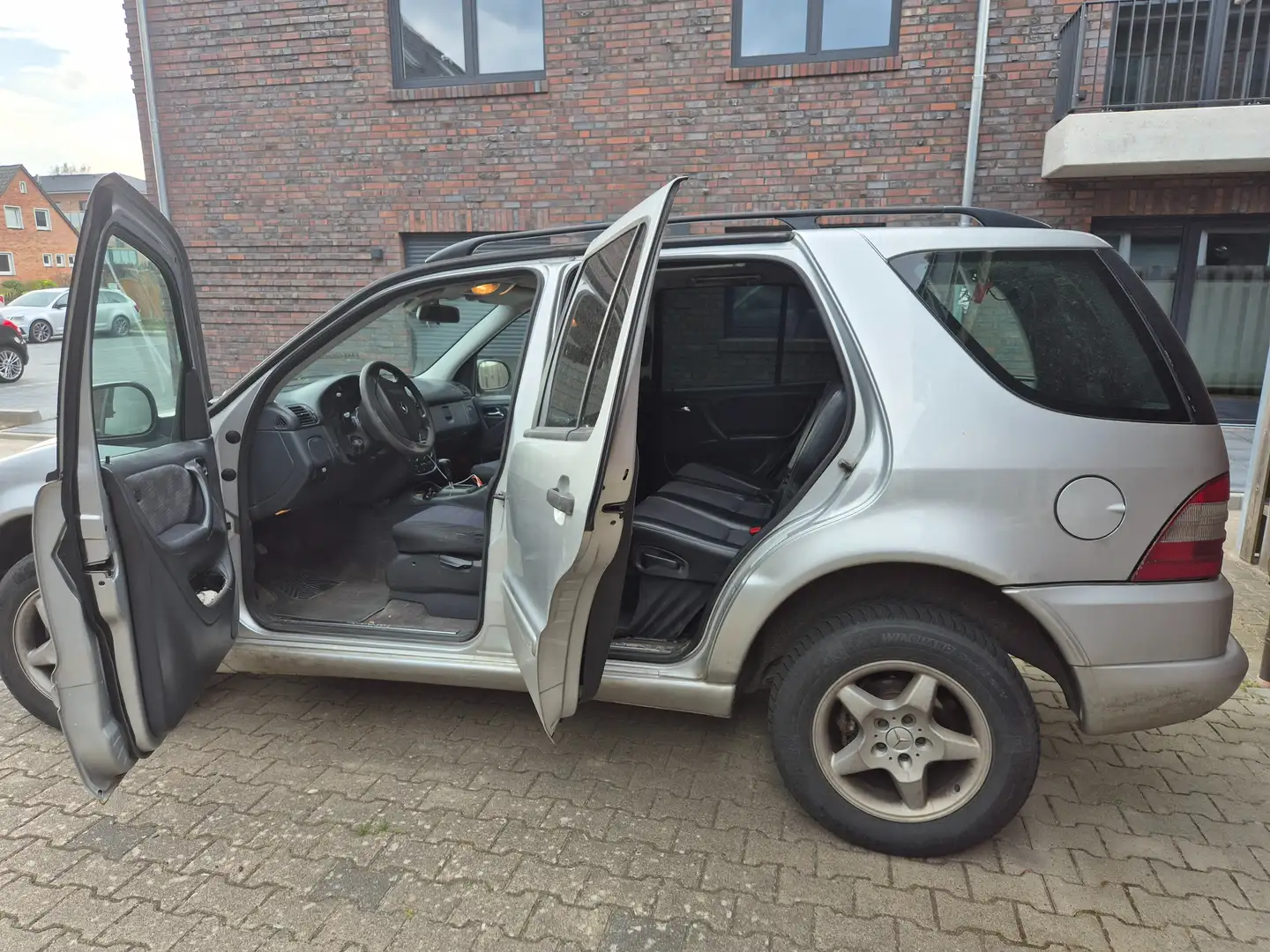 Mercedes-Benz ML 270 ML 270 CDI Grey - 1