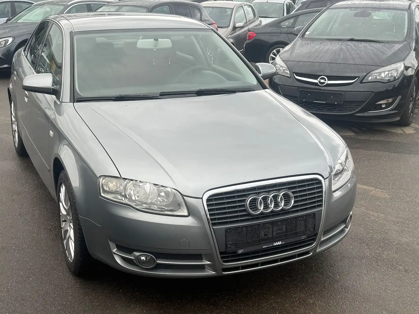 Audi A4 Lim. 1.6*NEU*TÜV*Tempo*Sitzhei*KLIMA* 1.6* Grau - 1