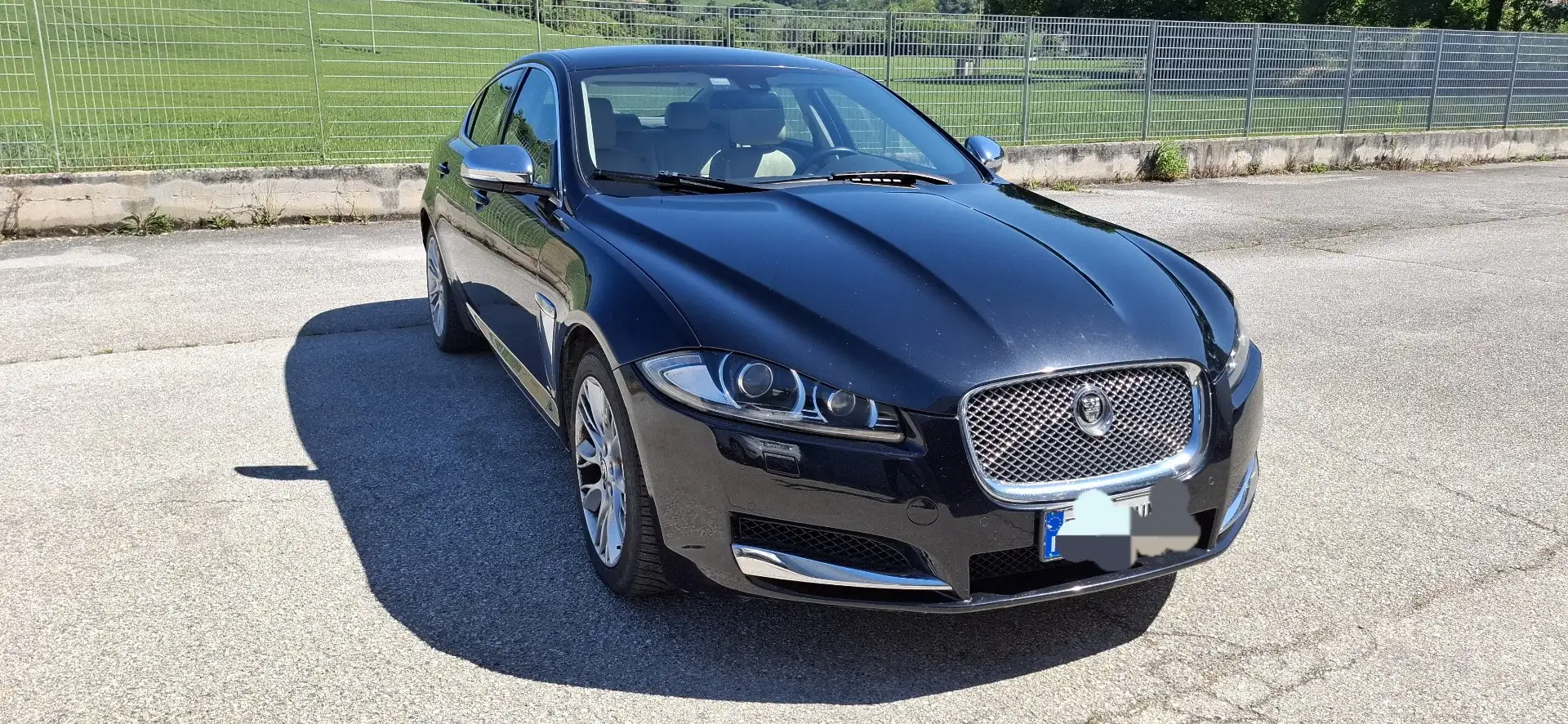 Jaguar XF 3.0d V6 auto - 1