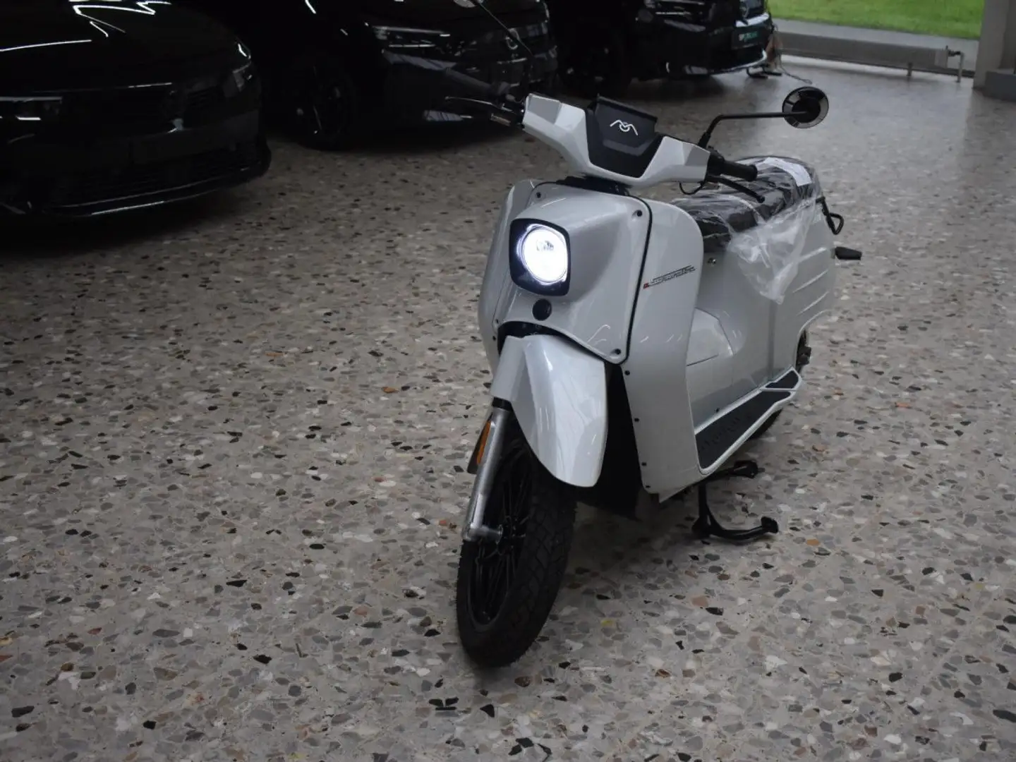 Govecs eSchwalbe L3e - 90 km/h - NEUES MODELL - Weiß - 1