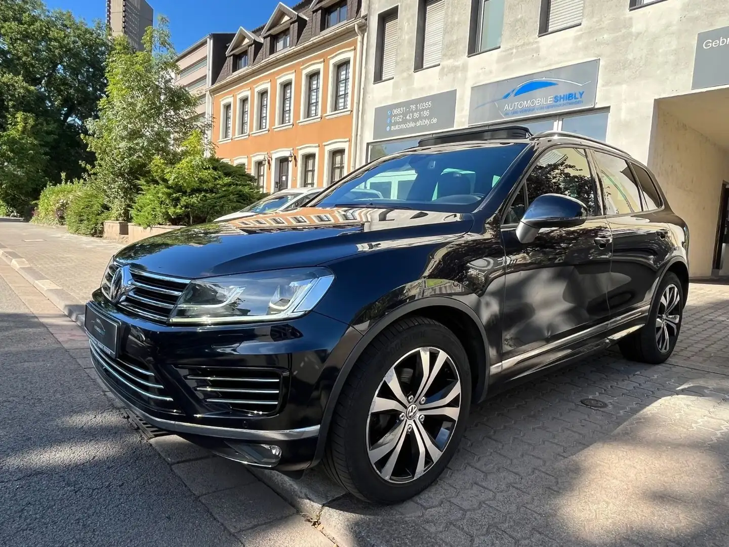 Volkswagen Touareg 3.0V6 TDI 4Motion Leder Panorama, R-Line Blau - 1