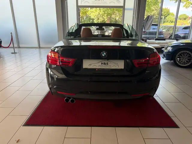 BMW 4 Series view 11