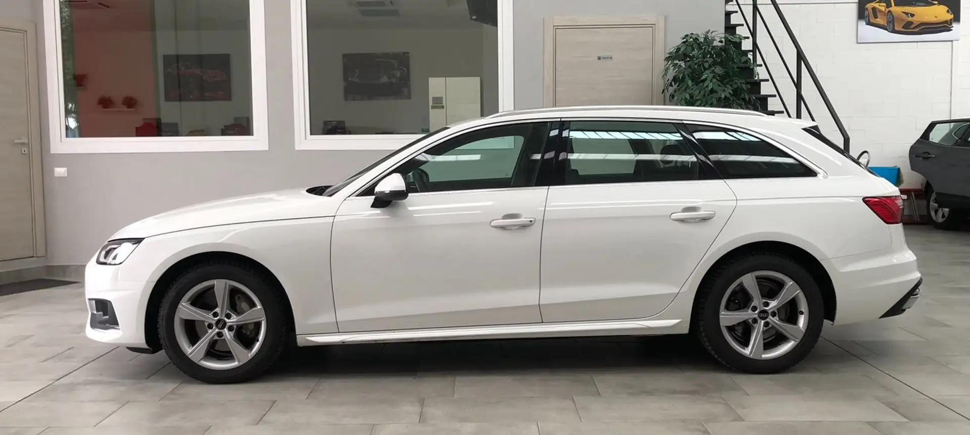 Audi A4 A4 Avant 40 2.0 tdi mhev  Advanced quattro  204 CV Blanco - 2