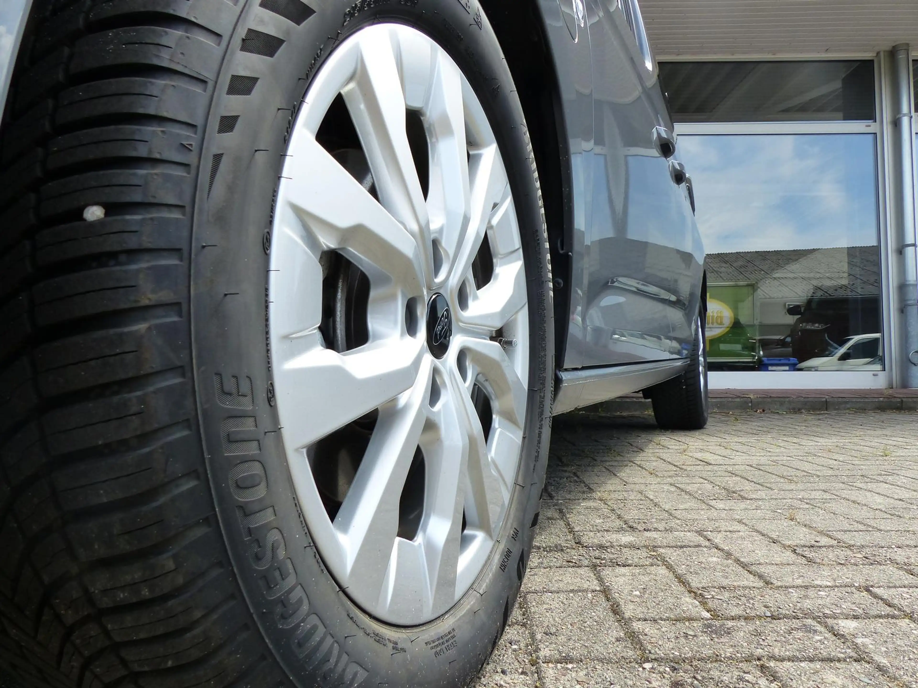 Ford Grand Tourneo Connect 1.5 EcoB PHEV Aut.Titanium — photo 15