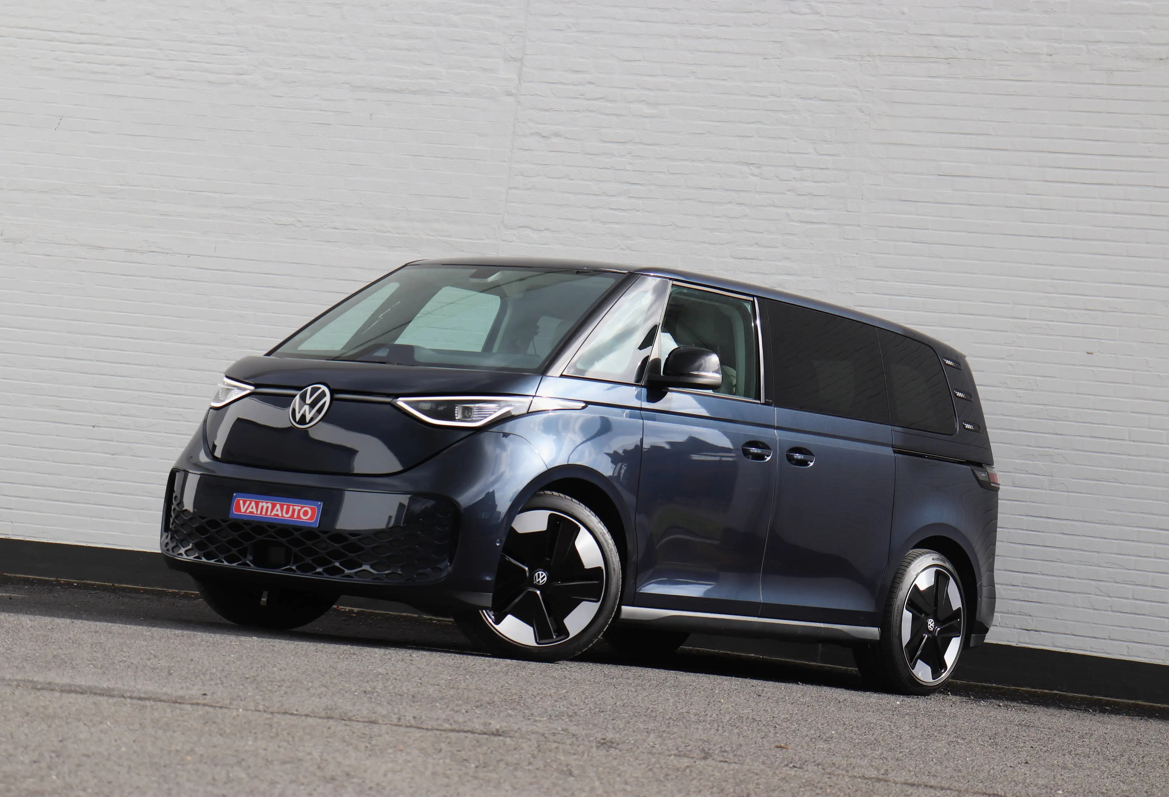 Volkswagen ID. Buzz 77 kWh Pro Style - Cam/Open&Close+/Assist+/Comfort+/Towbar/21"/SOH=97,2%