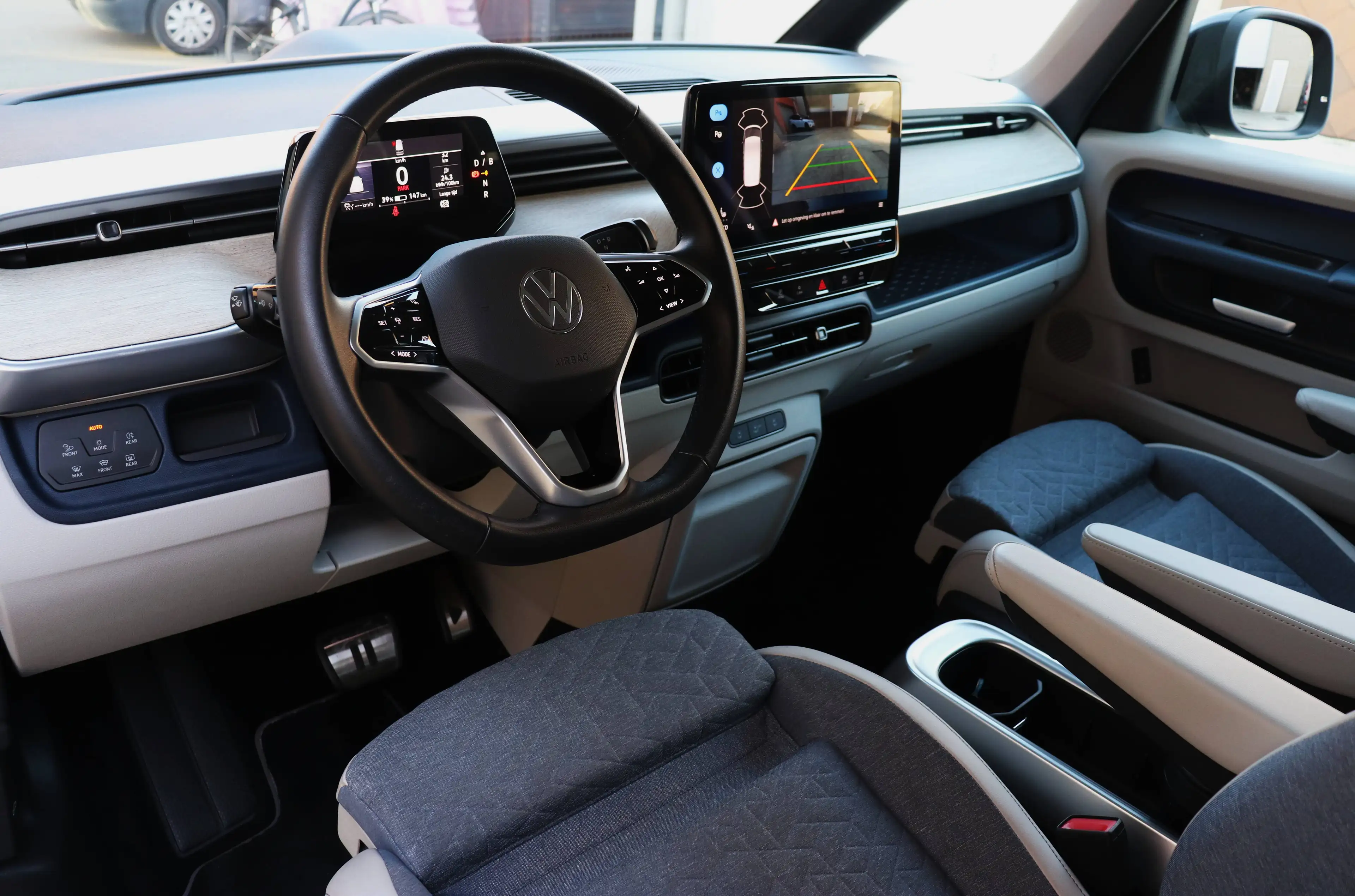 Volkswagen ID. Buzz 77 kWh Pro Style - Cam/Open&Close+/Assist+/Comfort+/Towbar/21"/SOH=97,2% — photo 11