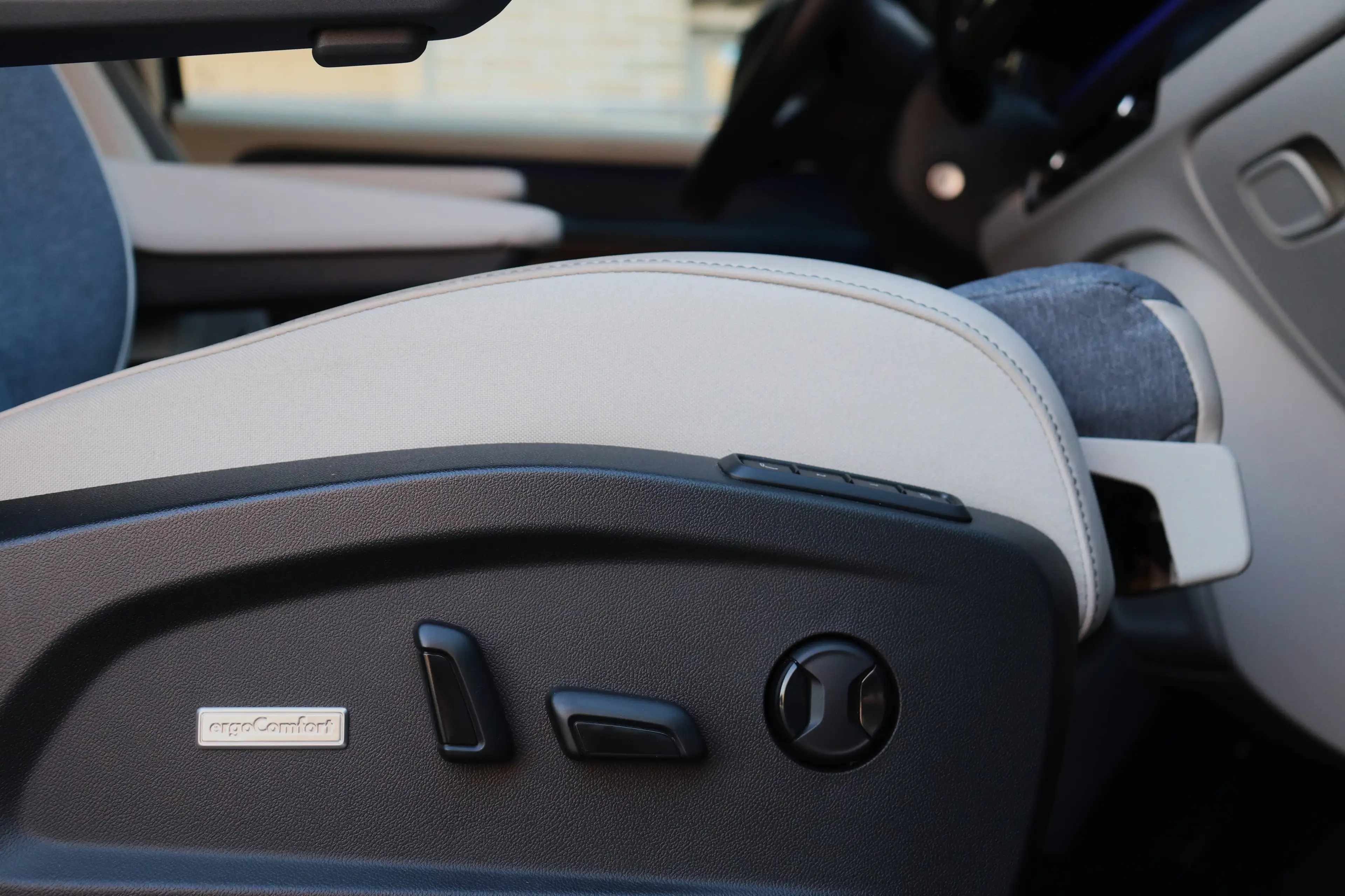 Volkswagen ID. Buzz 77 kWh Pro Style - Cam/Open&Close+/Assist+/Comfort+/Towbar/21"/SOH=97,2% — photo 14
