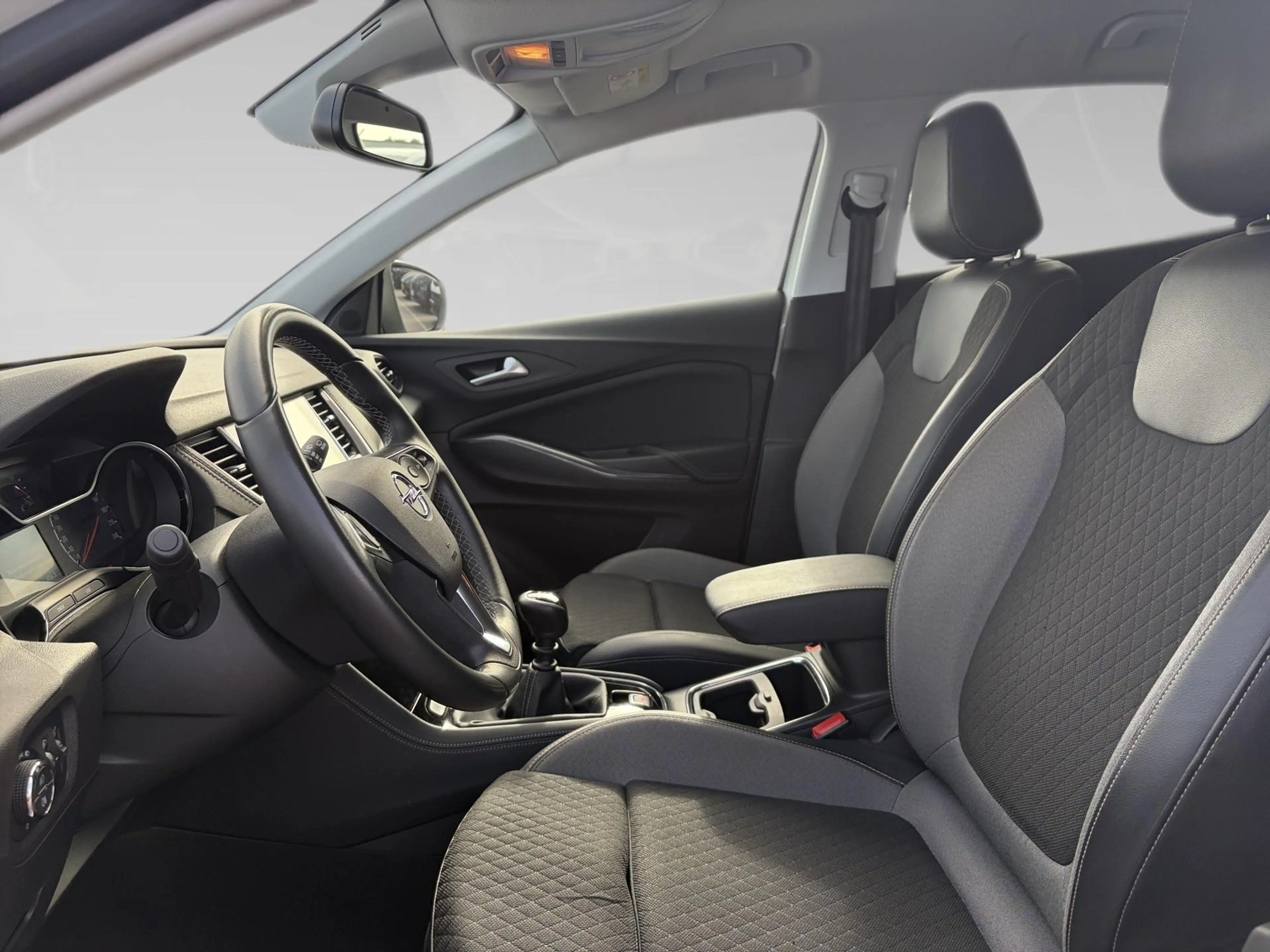 Opel Grandland X 1.5 CDTI ECOTEC D S/S MT6 Innovation — photo 10