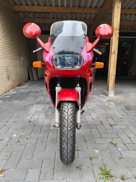 Suzuki GSX 750 - foto 5