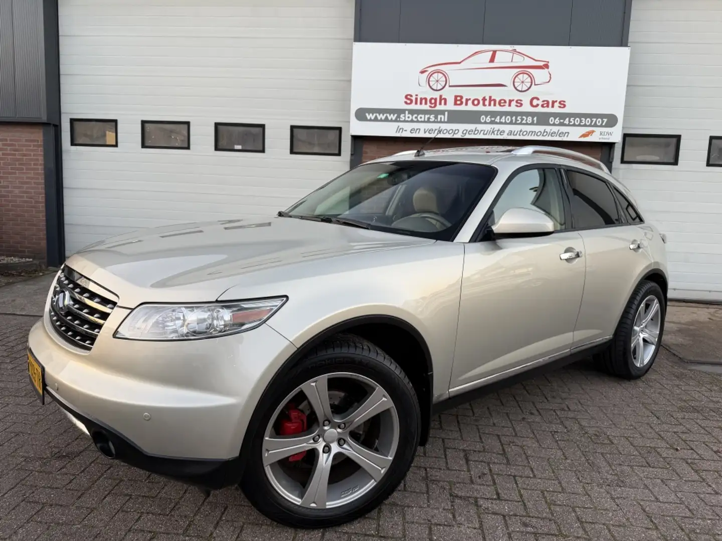 Infiniti FX 35 AWD DAK XENON TREKHAAK Y-TIMMER INRUIL MOG !!! Geel - 2
