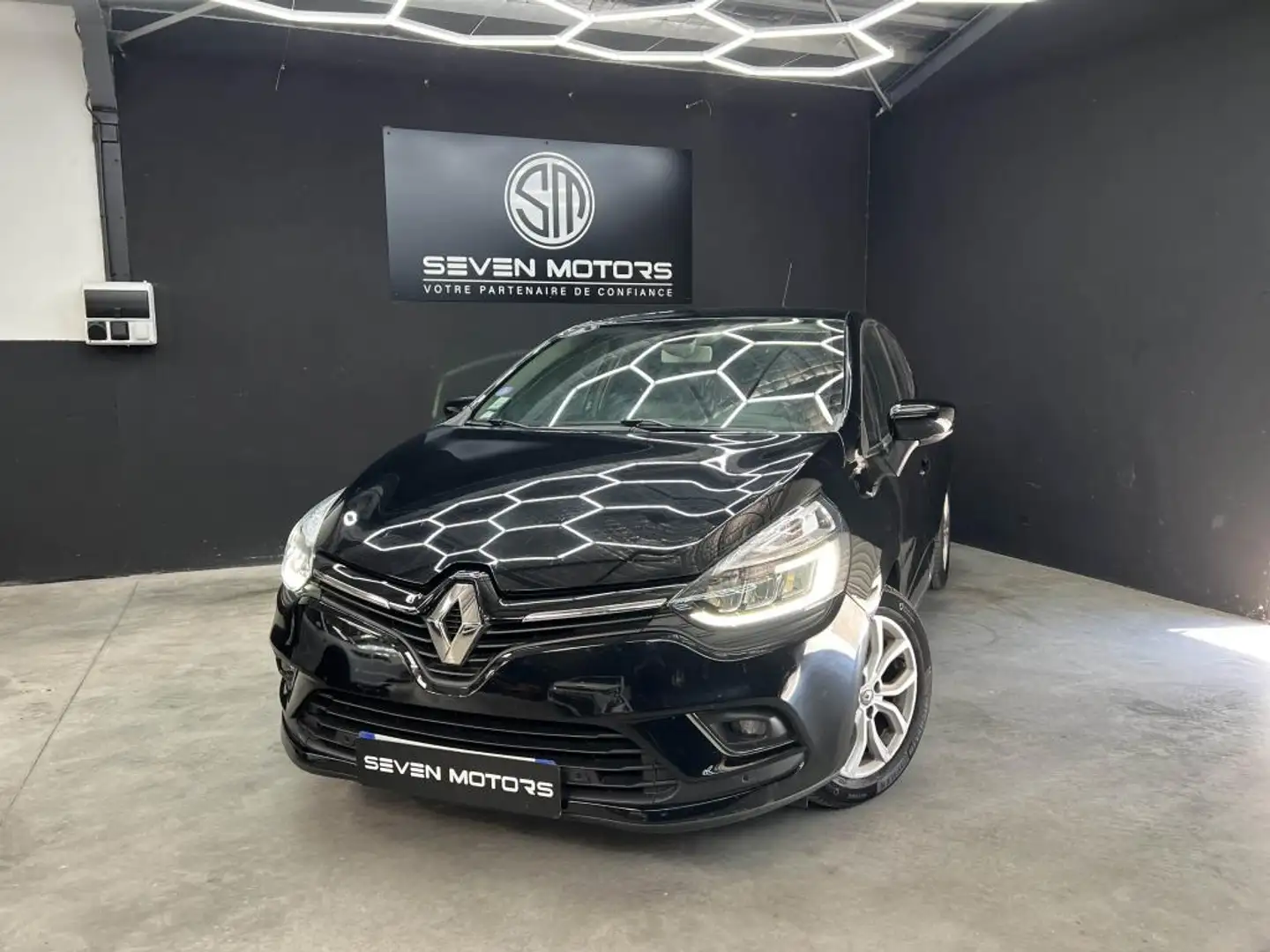 Renault Clio IV 4 0.9 TCe - 90 CH - Intens - Garantie 12 Mois Incluse Noir - 1