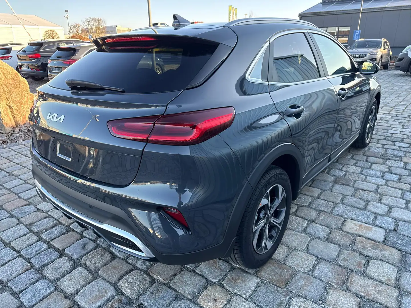Kia XCeed STYLE MY26 1.0 T-GDI MHEV 116 PS 7-DCT Automati... Grau - 2