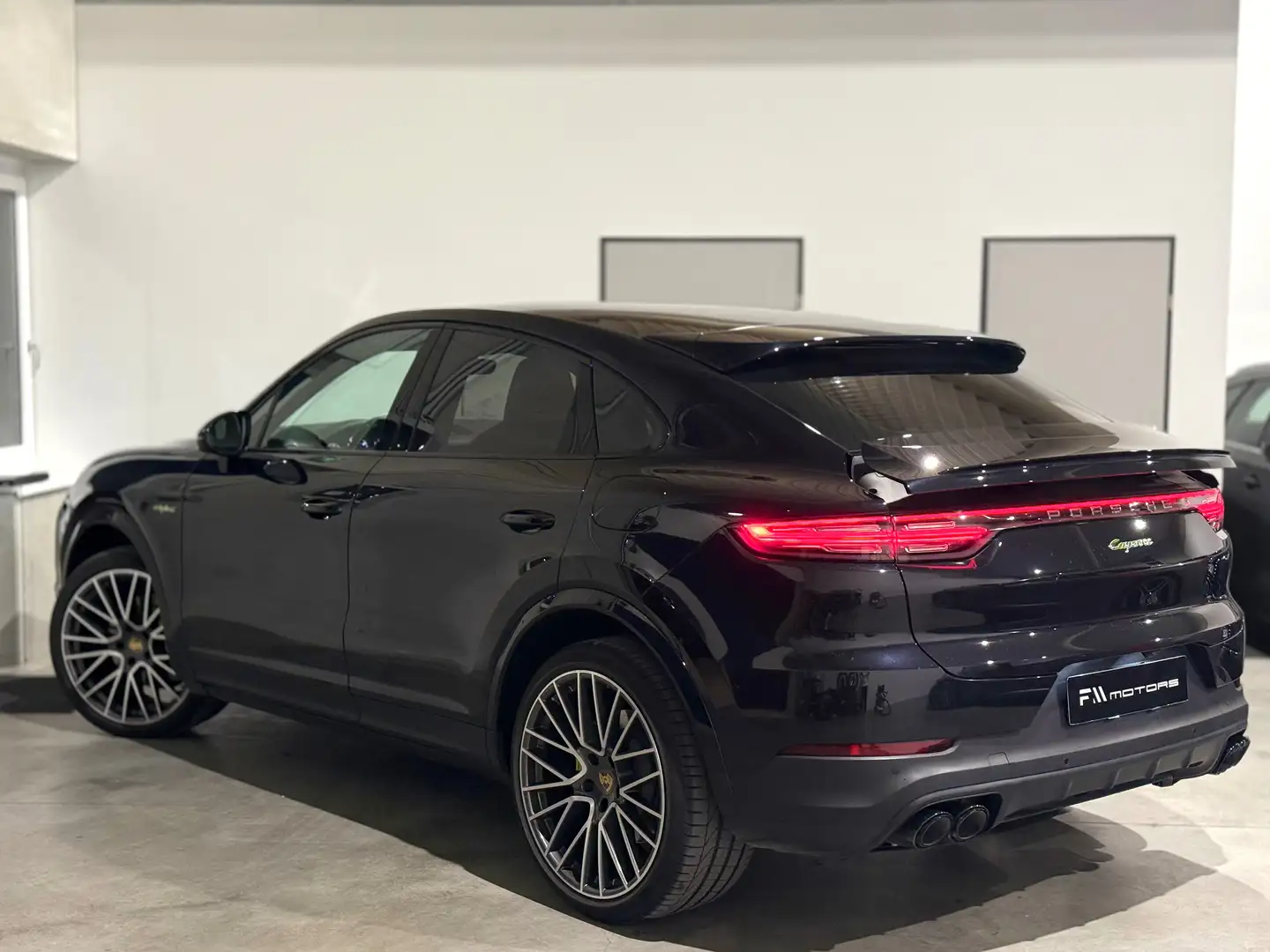 Porsche Cayenne Cayenne Coupe E-Hybrid, SPORTCHRONO,GLASDACH,ACC, Schwarz - 2