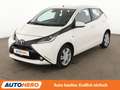Toyota Aygo 1.0 X-Play Edition-S*CAM*KLIMA*GARANTIE* Weiß - thumbnail 1