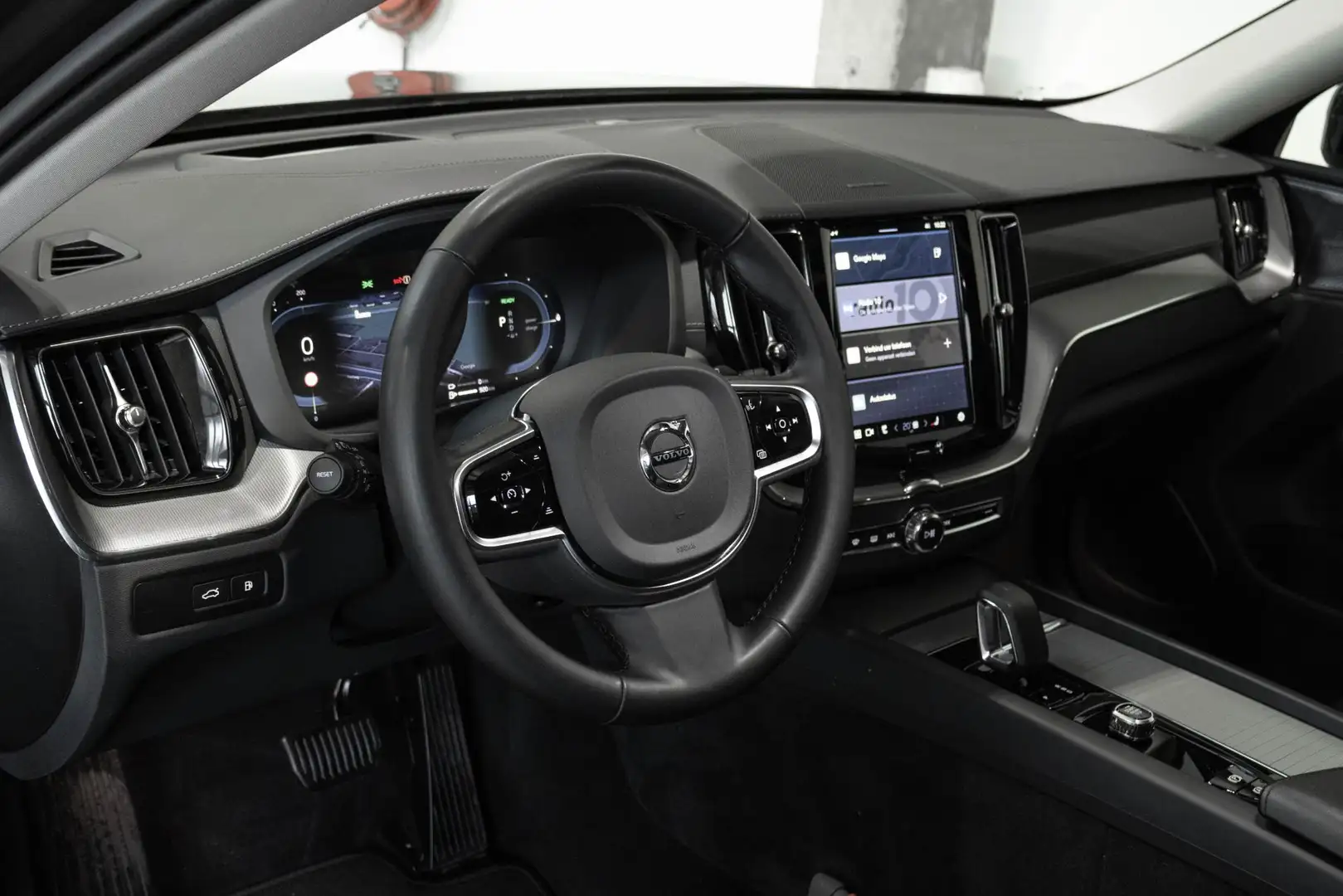 Volvo XC60 T8 Plug-in hybrid AWD Ultra Dark | 360° Parkeercam Gris - 2