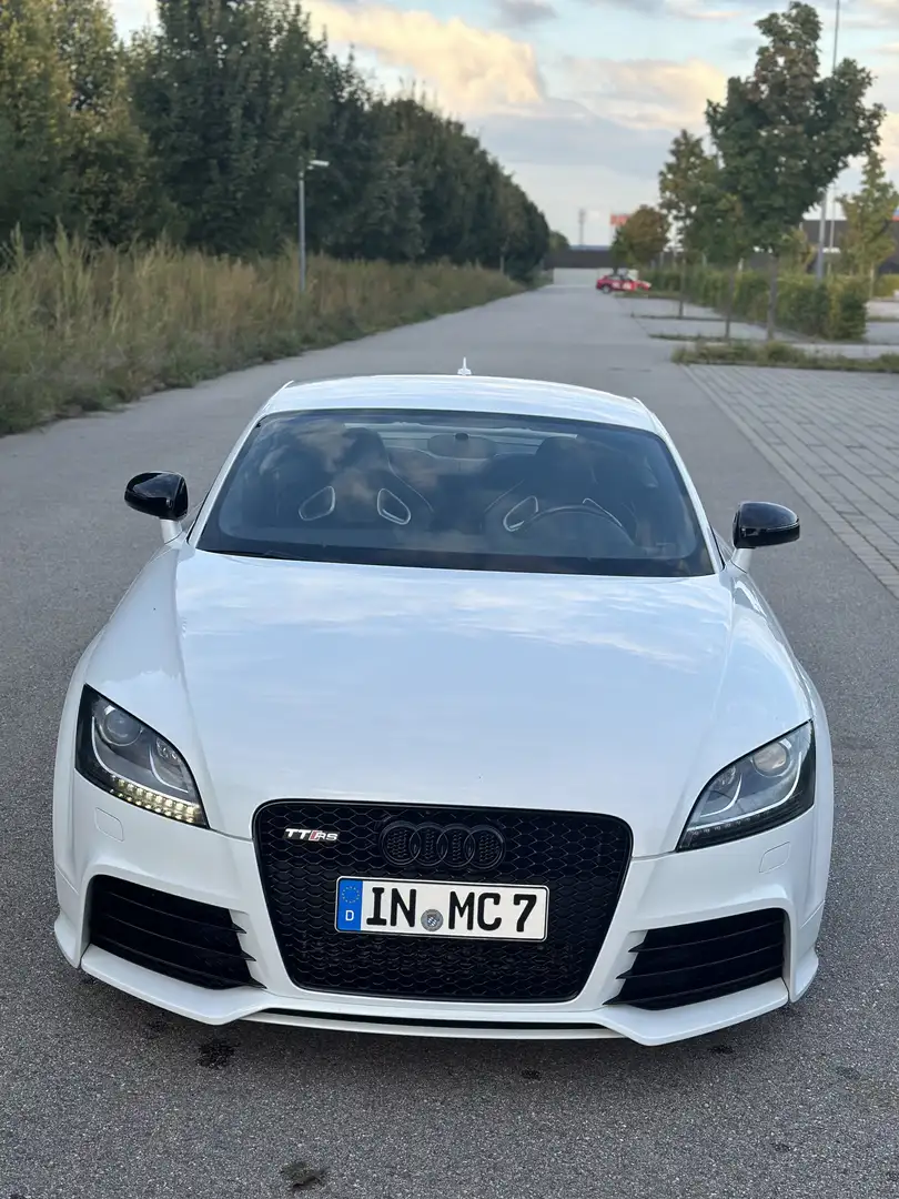 Audi TT RS Coupe - 1