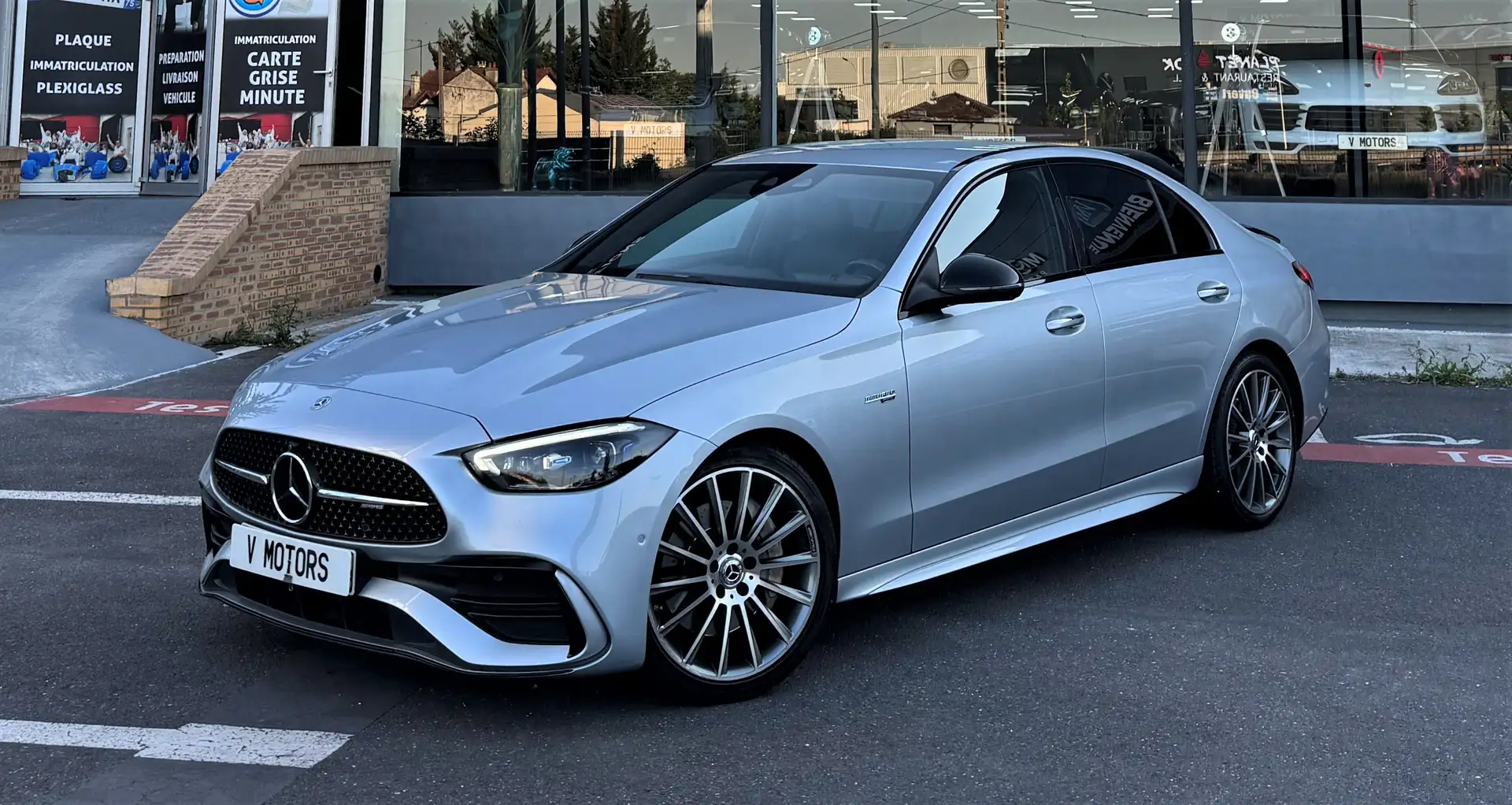 Mercedes-Benz C 220 d AMG Full Virtual Design NEW 1er Main Gris - 1