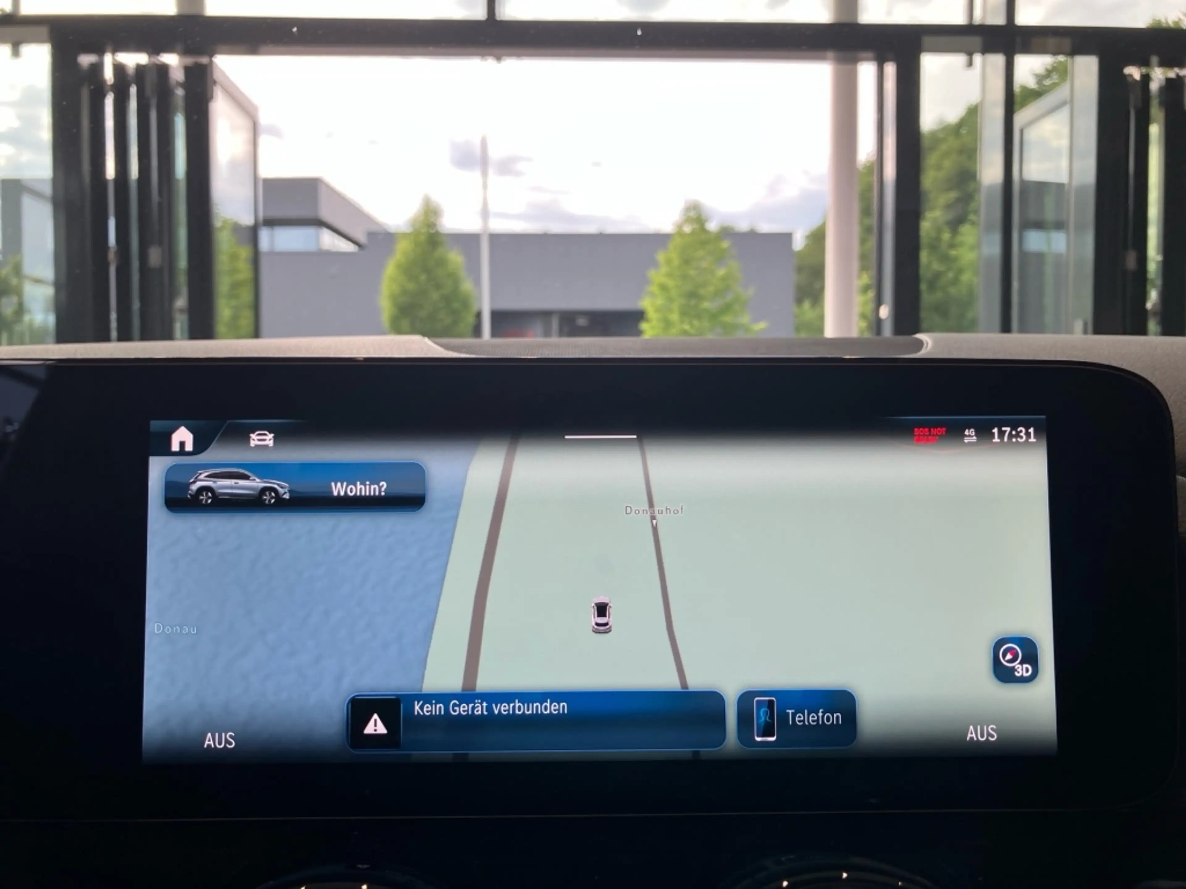 Mercedes-Benz GLA 180 Progressive Line+Night+AHK+DISTR+KEYLESS — photo 13