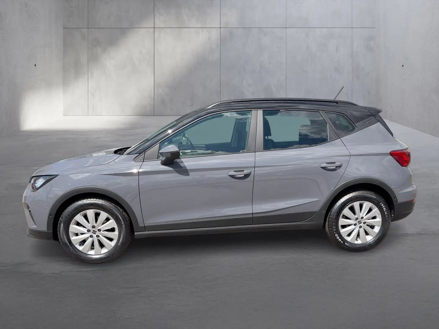 SEAT Arona Style Edition 1.0 TSI DSG Grau - 2