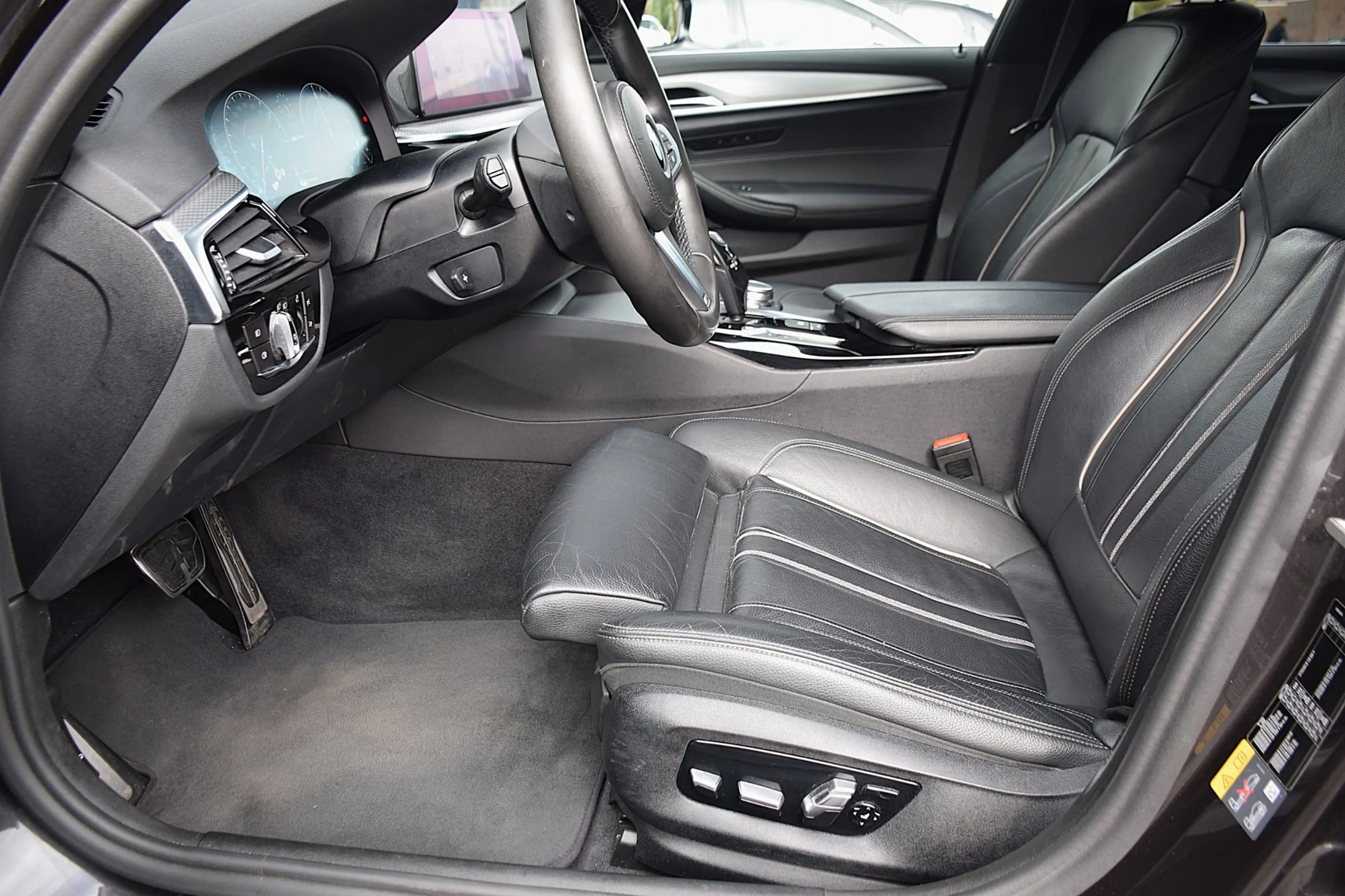 BMW 530 5-serie 530e iPerformance High Executive*M-Pakket* — photo 17