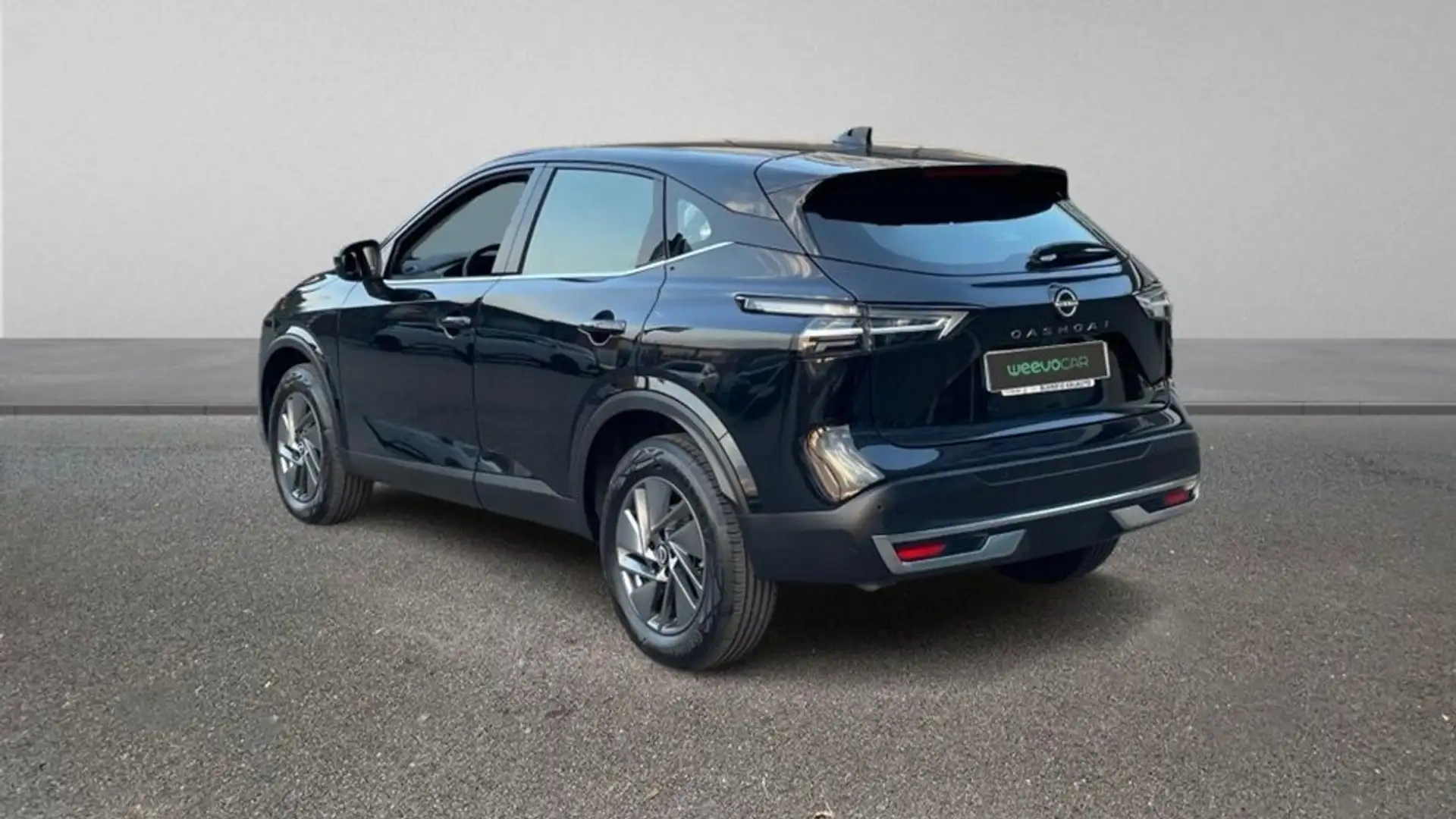 Nissan Qashqai 1.3 DIG-T MHEV ACENTA 140 5P Zwart - 2