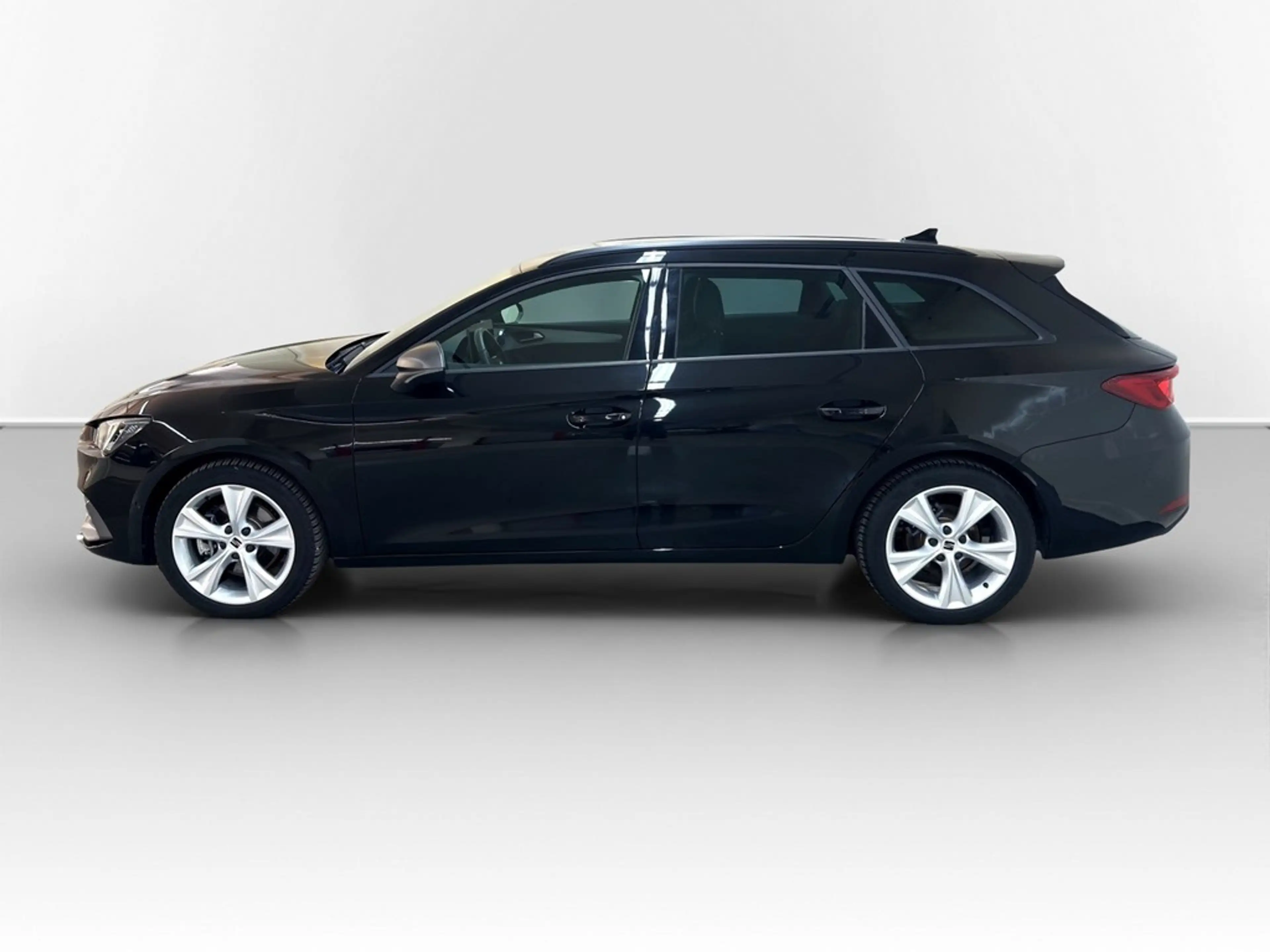 SEAT Leon Sportstourer 2.0 TDI DSG FR AHK*LED*VIRTUAL*NAV... — photo 10