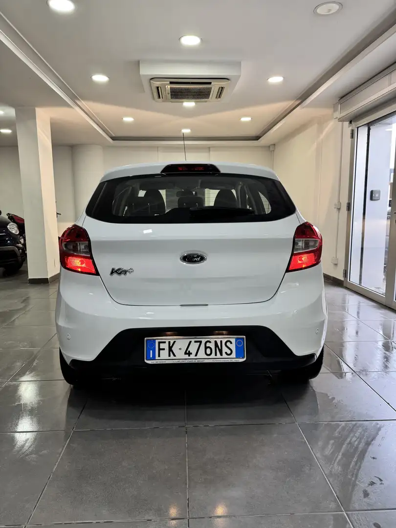 Ford Ka/Ka+ Ka   1.2 Ultimate 85cv Blanc - 2