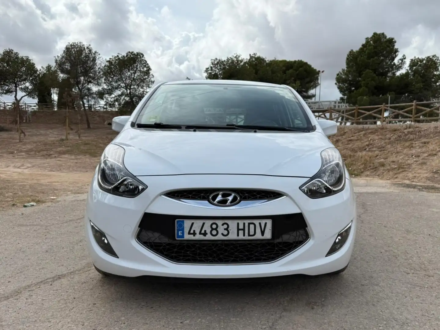 Hyundai iX20 1.4CRDI GLS Style Blanc - 1