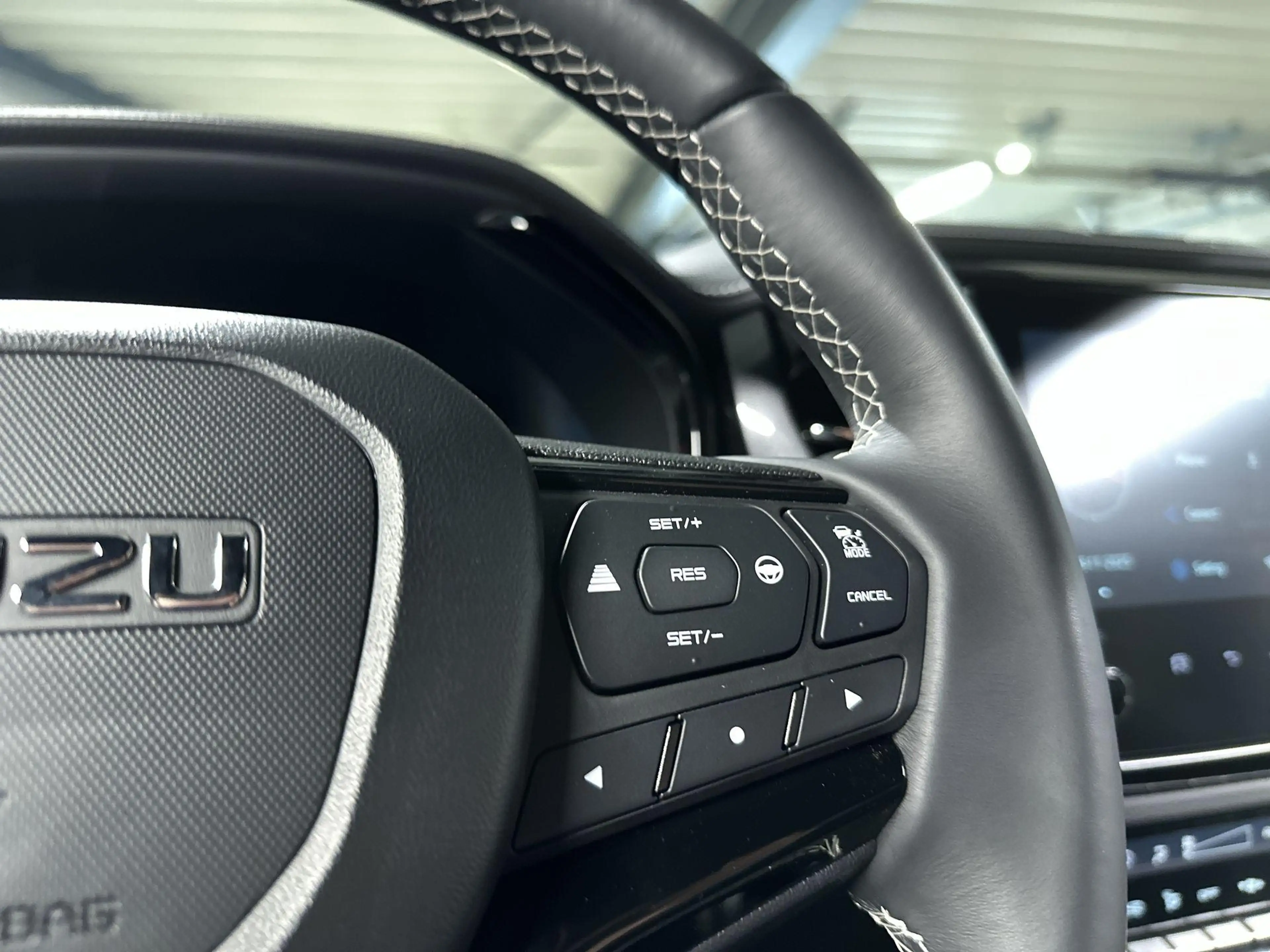 Isuzu D-Max EV Extended Cab V-Cross 66.9 kWh Automaat | 3500KG — photo 34