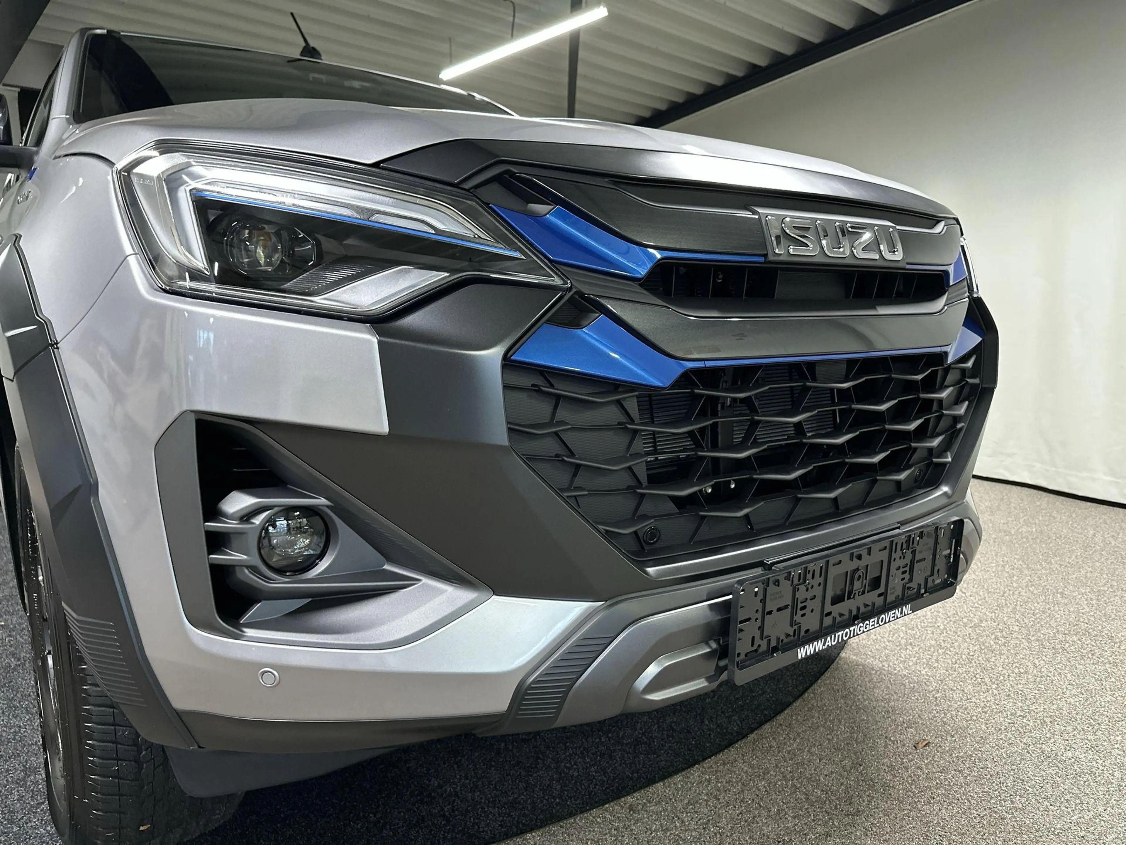 Isuzu D-Max EV Extended Cab V-Cross 66.9 kWh Automaat | 3500KG — photo 39