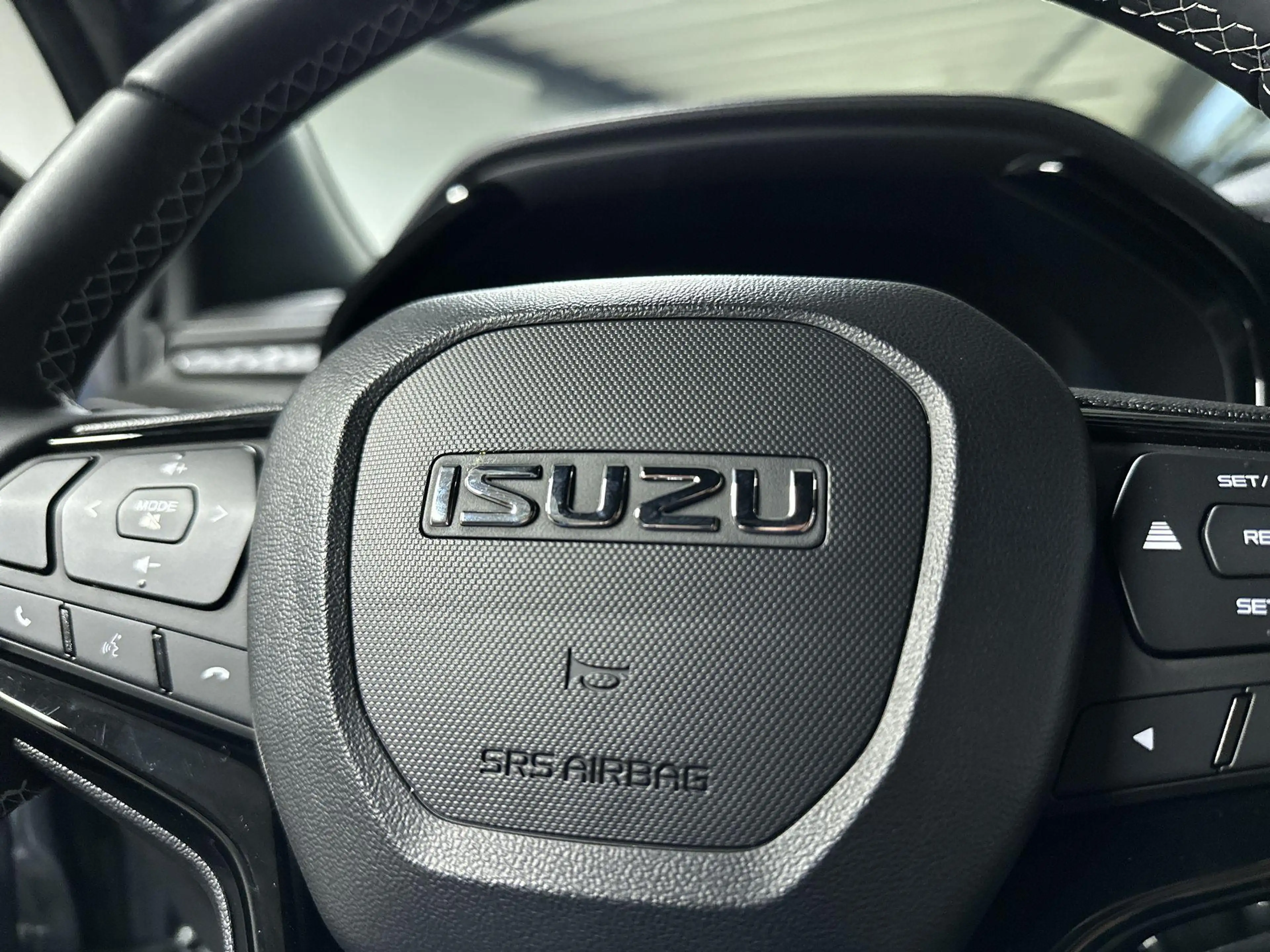 Isuzu D-Max EV Extended Cab V-Cross 66.9 kWh Automaat | 3500KG — photo 33