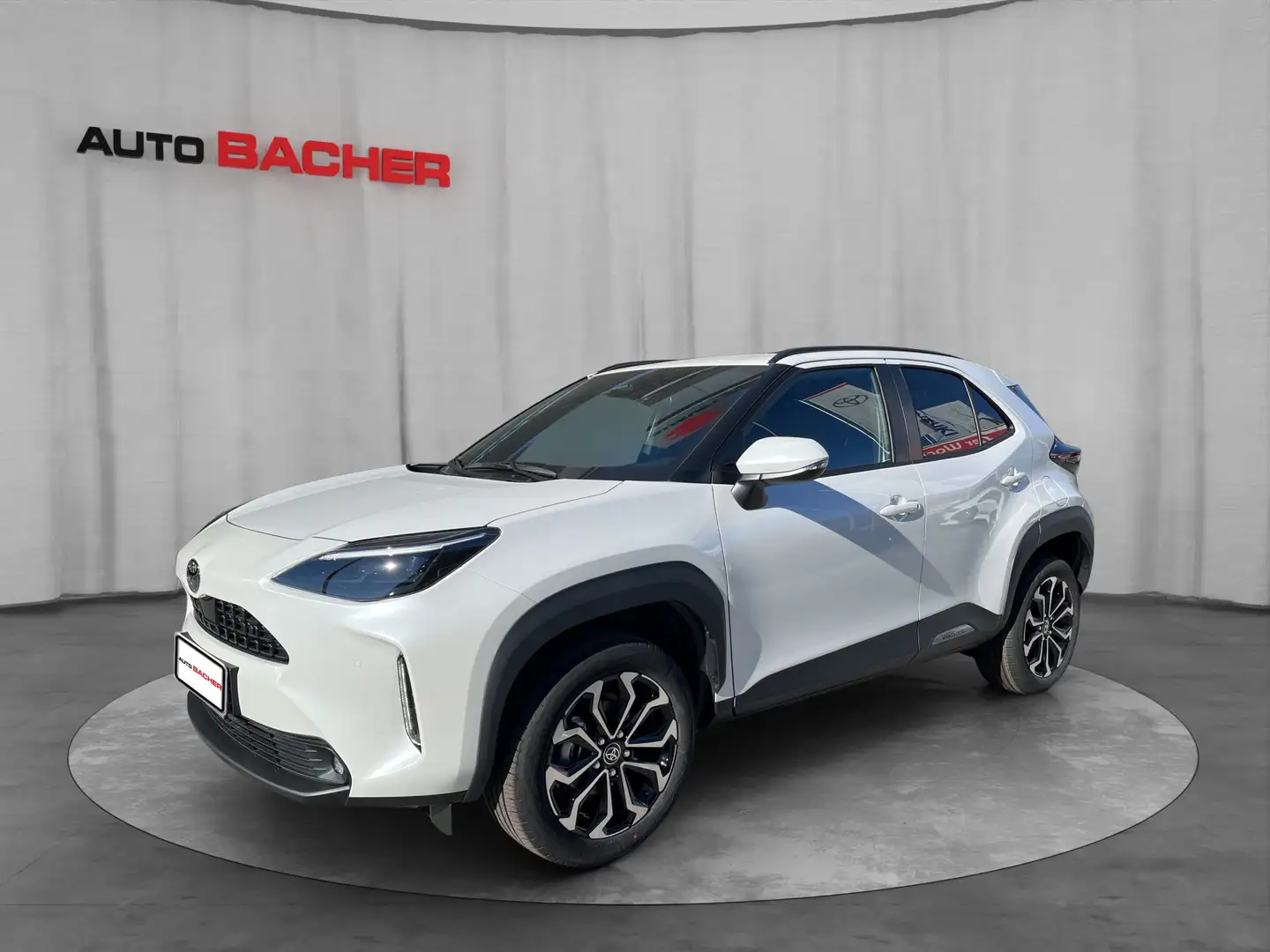 Toyota Yaris Cross 1,5 l Hybrid Active Drive Blanc - 1