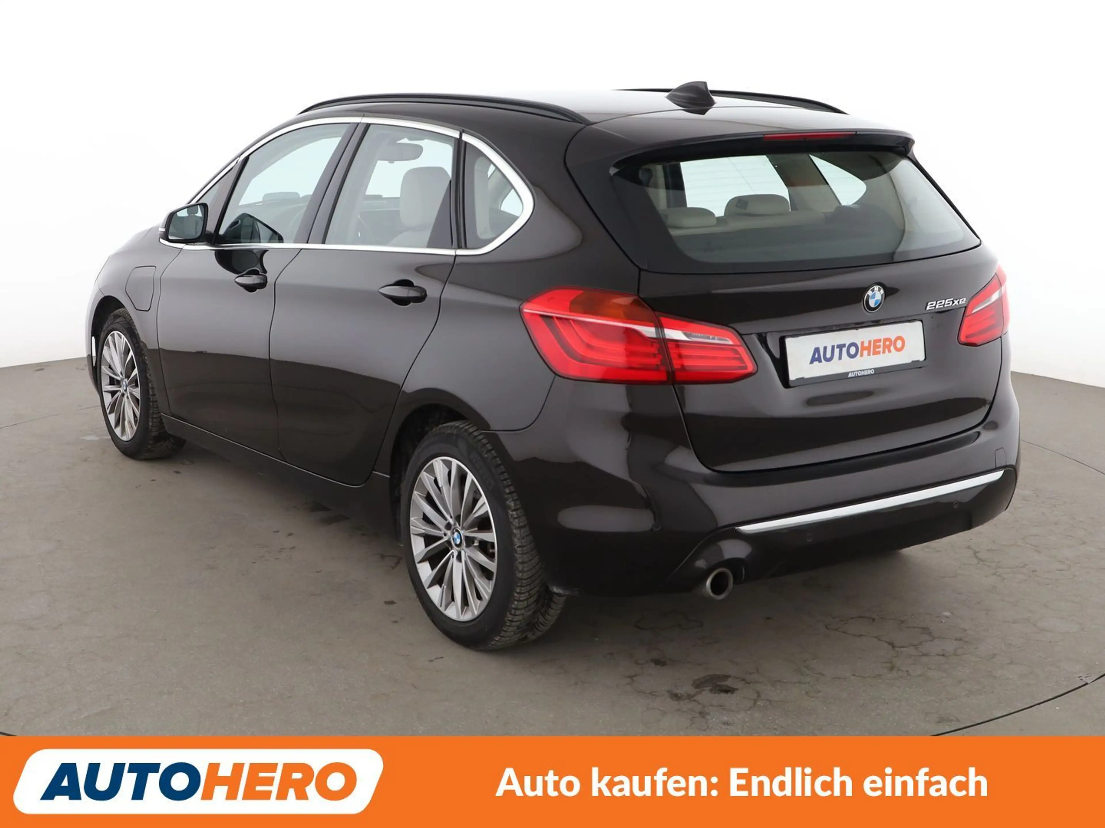 BMW 225 225xe Active Tourer Luxury Line — photo 4