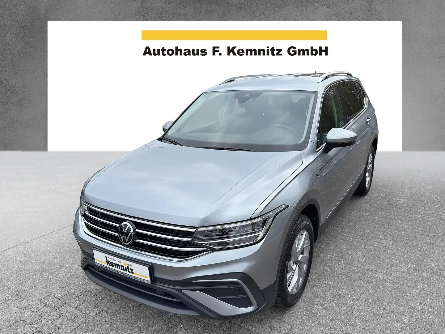 Volkswagen Tiguan Allspace Life / 7-SITZE / LED / NAVI / DAB / 18" ALU Grau - 2