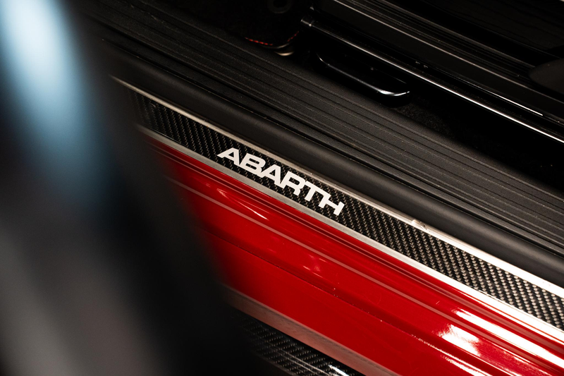 Abarth 695 Biposto *O.Z. Lichtmetalen velgen / Akrapovic / Ca — photo 16